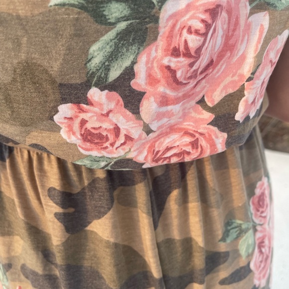 Camo floral romper - Picture 11 of 11